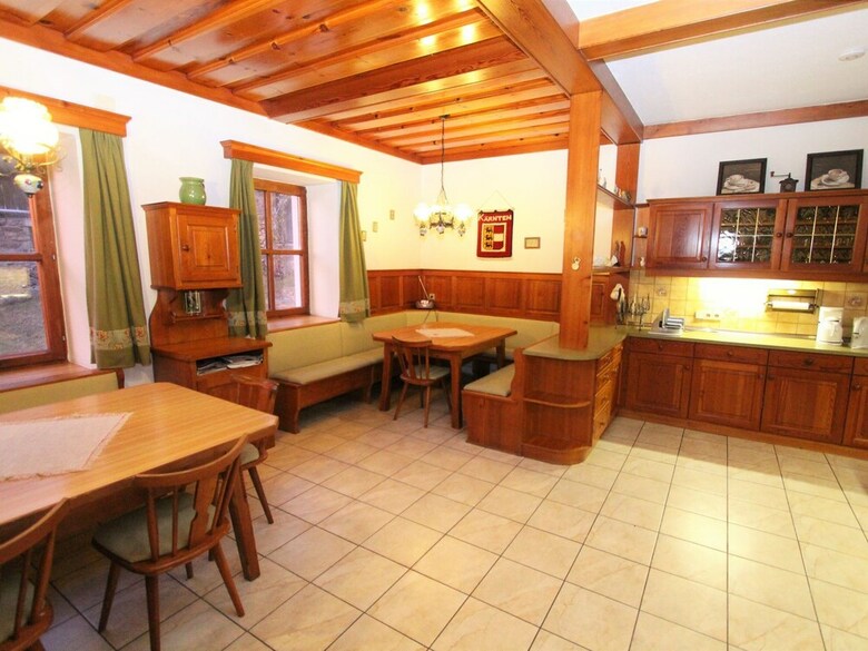 Spacious Holiday Home In Pfaffenberg With Garden
