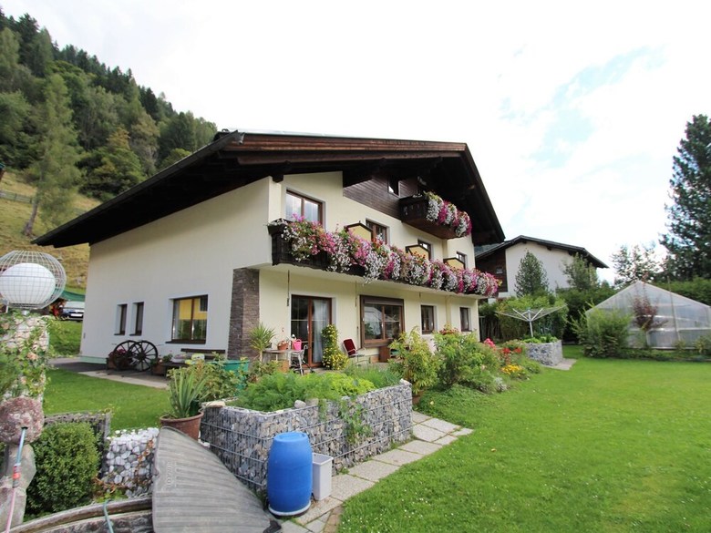 Gorgeous Apartment In Carinthia Austria With Garden