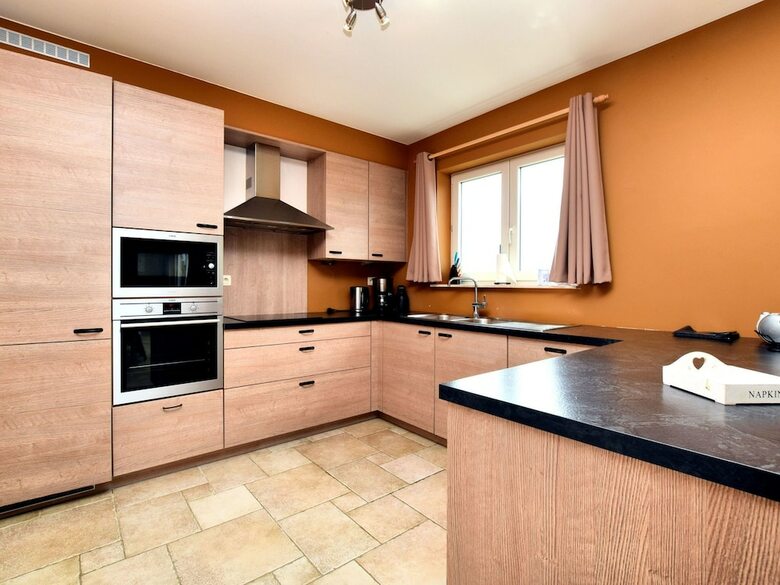 Beautiful Holiday Home In Hasti�re Near Forest