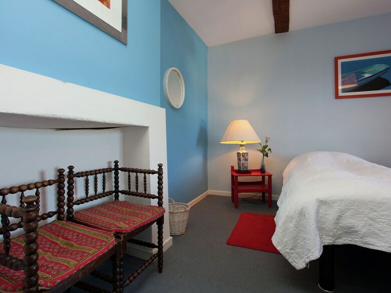Beautiful Farmhouse With Private Garden In Lorc�