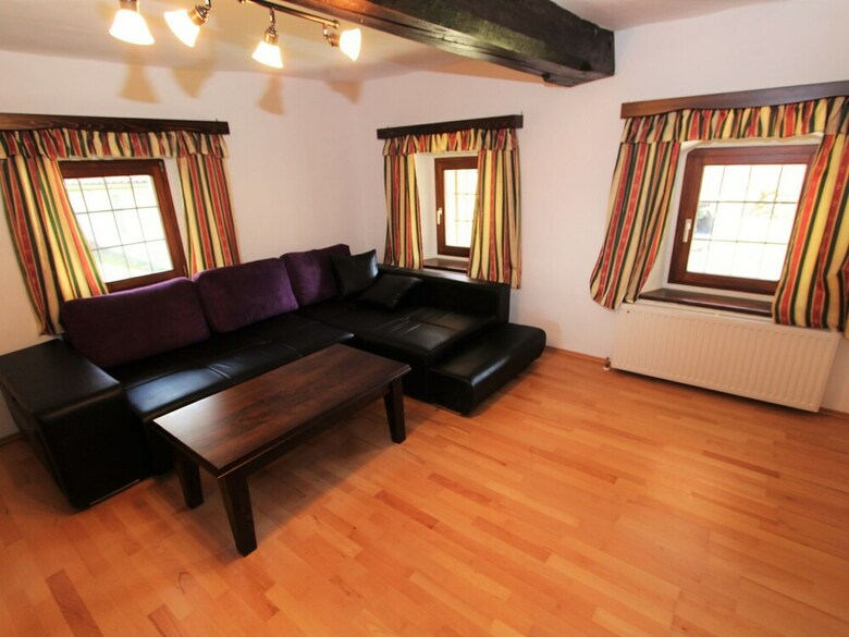 Spacious Holiday Home With Sauna In Eberstein