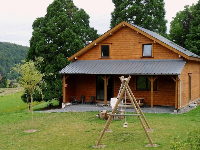 Spacious Holiday Home In Vresse-sur-semois With Garden