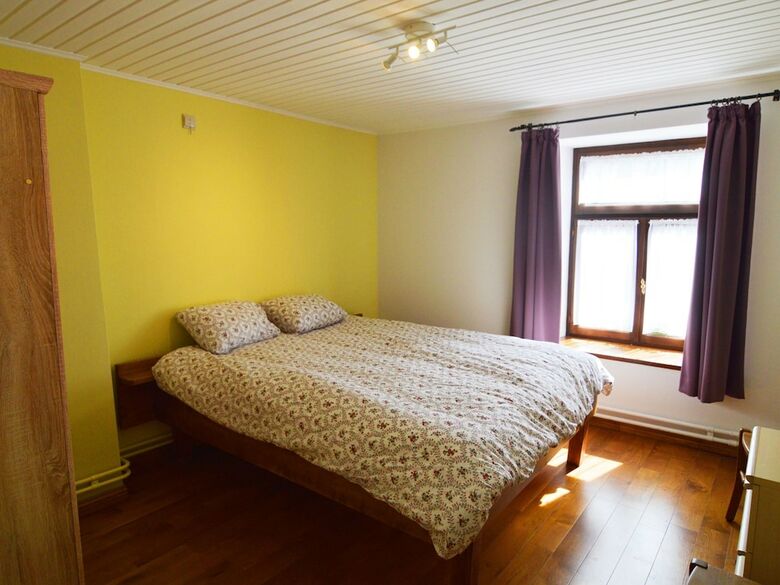 Country Cottage For Groups With A Pool Table And Professional Kitchen