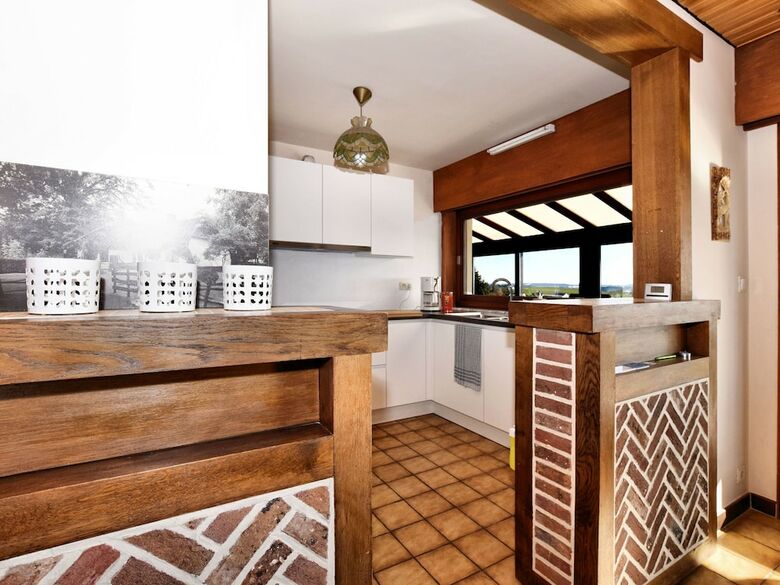 Cosy Holiday Home In Nadrin With Private Terrace