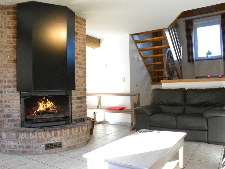 Cozy Holiday Home In �rez�e With Forest Near