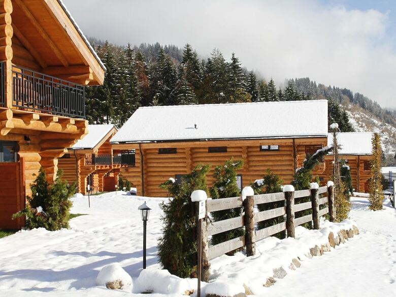 Lovely Chalet With Lush Green View In Carinthia