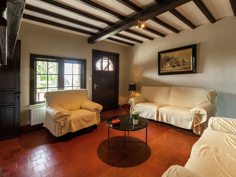 Apartamentos Cozy Farmhouse In Comines-warneton With Hill View