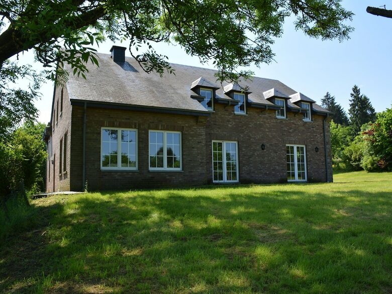 Spacious Villa In Daverdisse With Garden