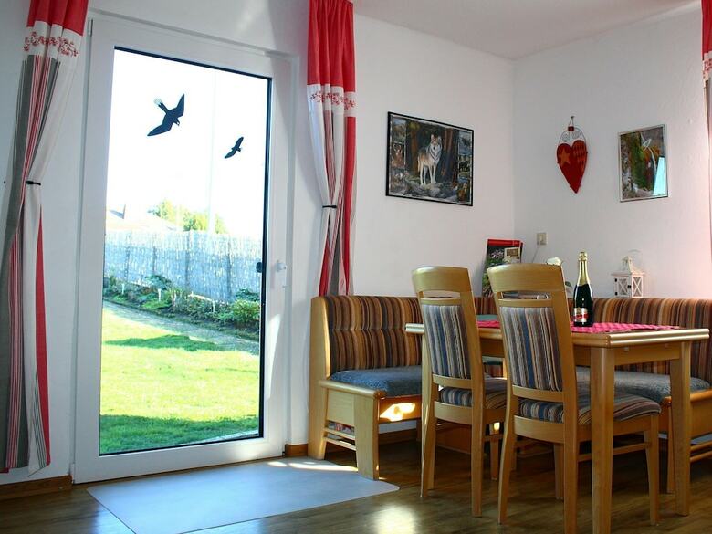 Comfortable Home With Large Sunny Garden In Beautiful Surroundings