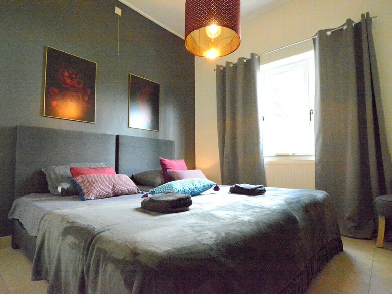 Modern Holiday Home In Waulsort With Terrace