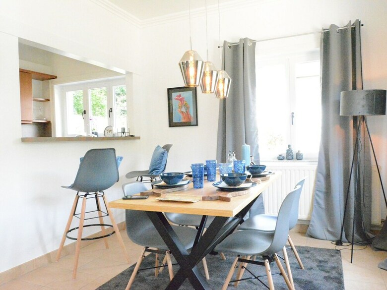 Modern Holiday Home In Waulsort With Terrace