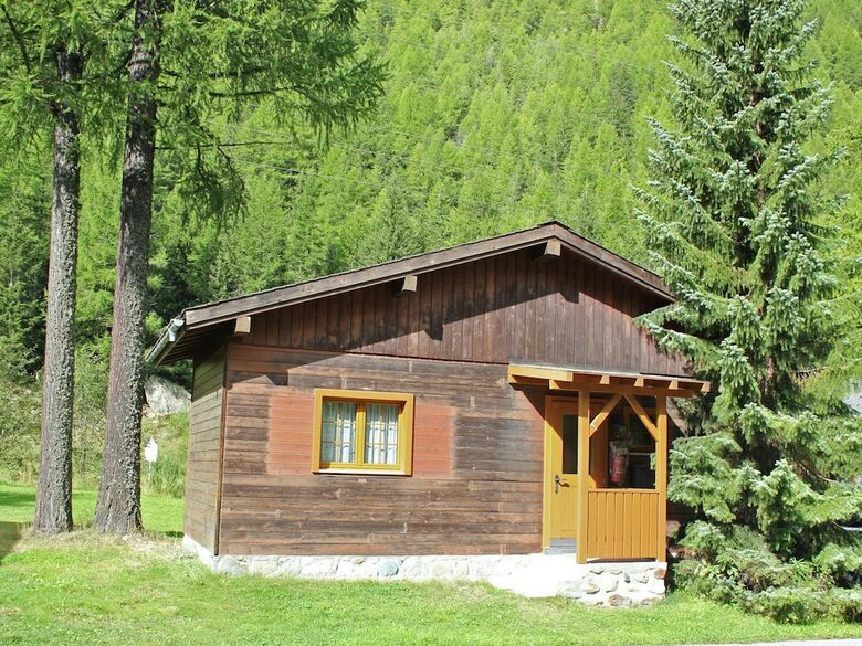 Cozy Chalet In Meiggerli With Garden