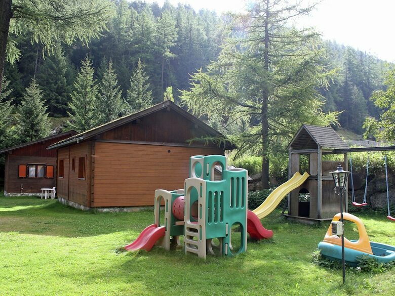 Cozy Chalet In Meiggerli With Garden
