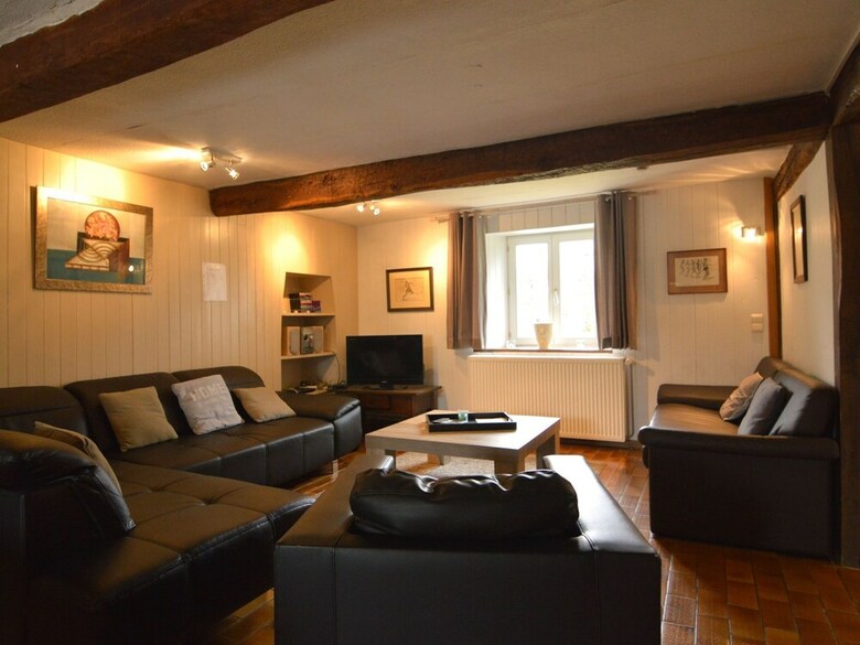 Cosy Holiday Home In Sourbrodt With Sauna