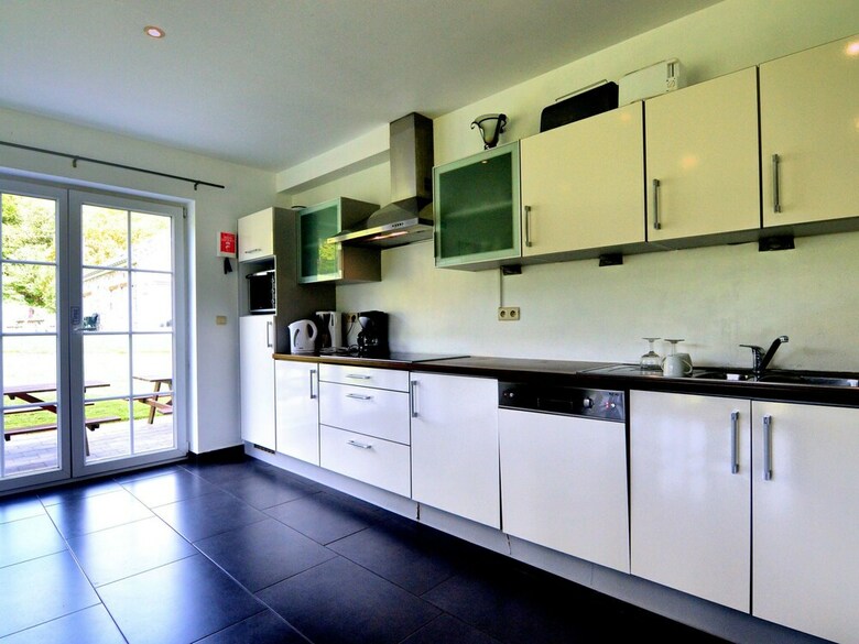 Luxurious Holiday Home With Nice Garden