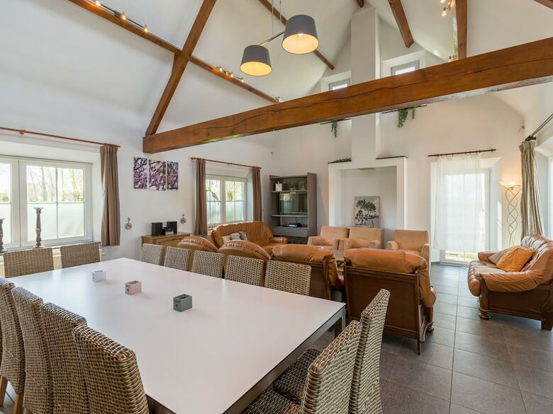 Rural Villa, 4 Kilometres From The Beach