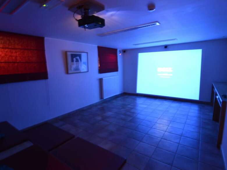 Villa Unique, Comfortable Property With Many Extras