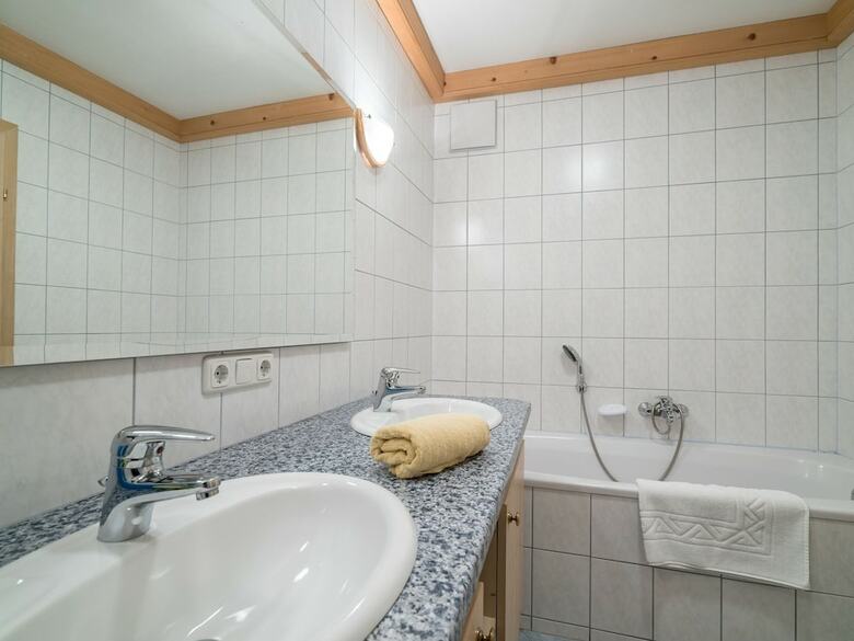 Sunny Apartment In Leogang Near Ski Lift