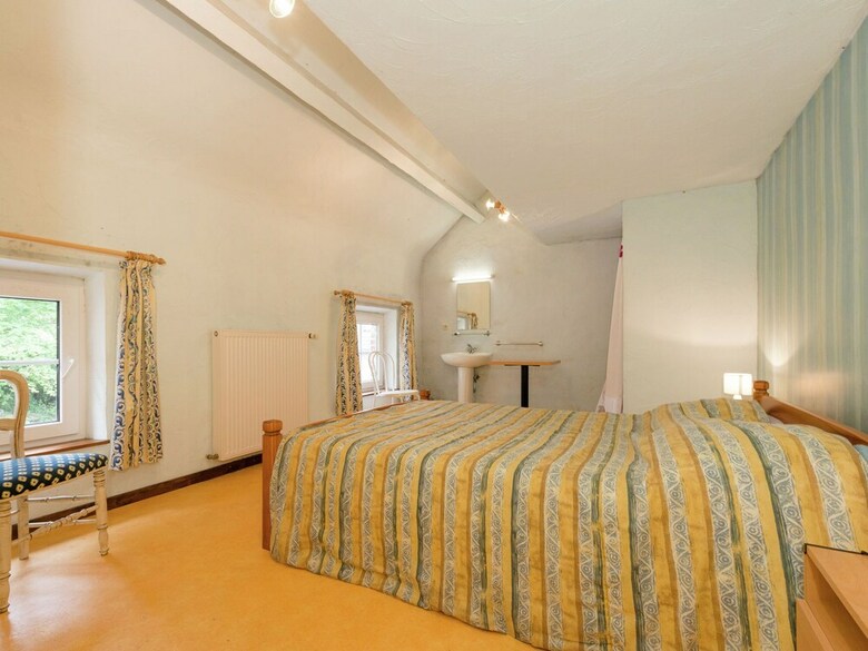 Glorious Holiday Home In W�ris With Jacuzzi