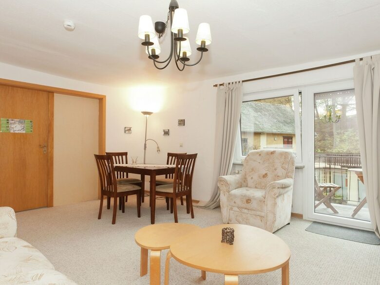 Cozy Apartment In Kaifenheim With Private Terrace