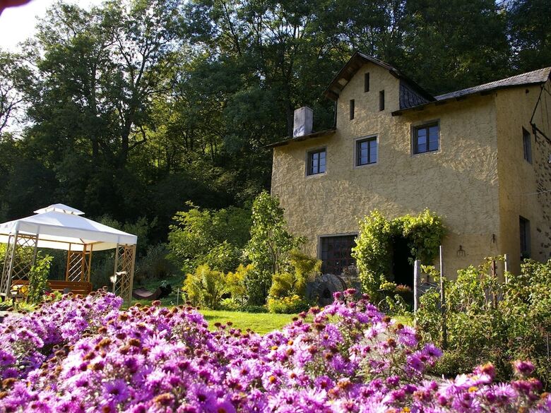 Cozy Apartment In Kaifenheim With Private Terrace