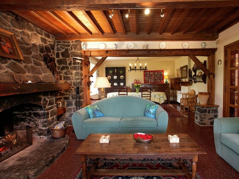 Beautiful Holiday Home With Garden In Belvaux