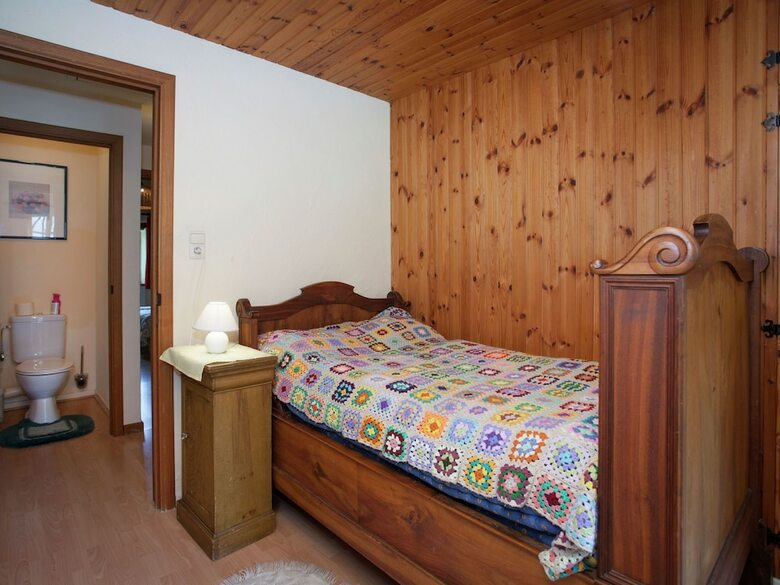 Beautiful Holiday Home With Garden In Belvaux