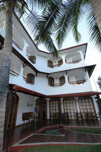 Galapagos Suites Bed & Breakfast