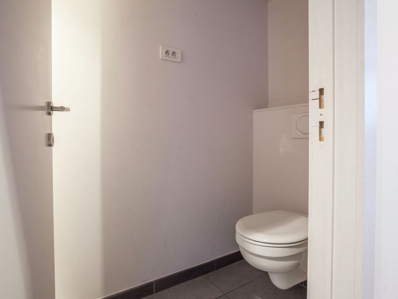 Renovated City Apartment