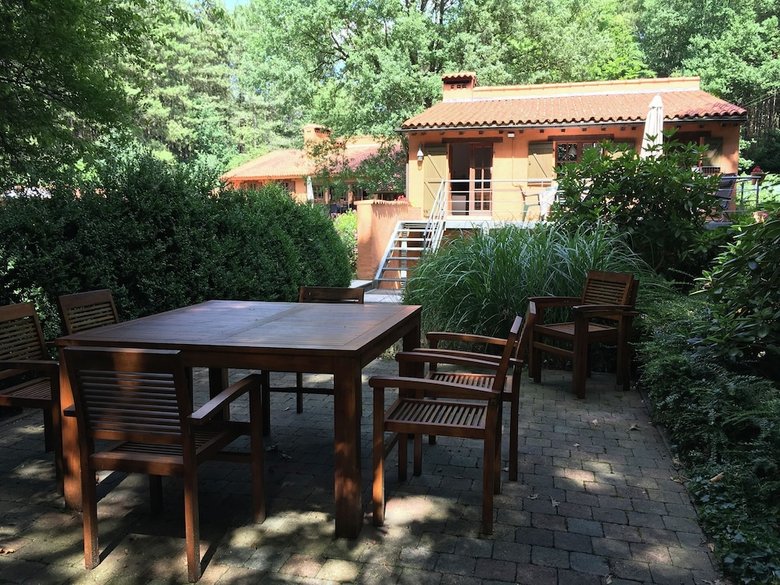 Cosy And Snug Holiday Home With Joint Swimming Pool