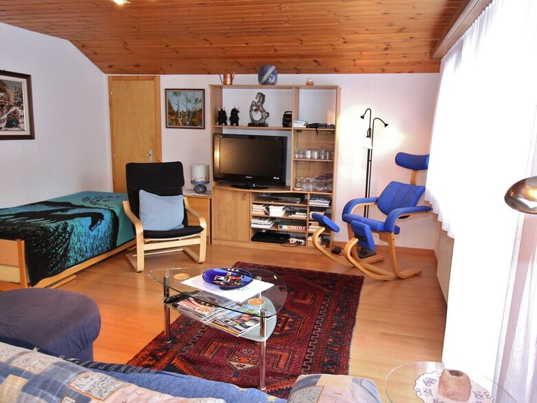 Spacious Apartment In M�rel With Garden