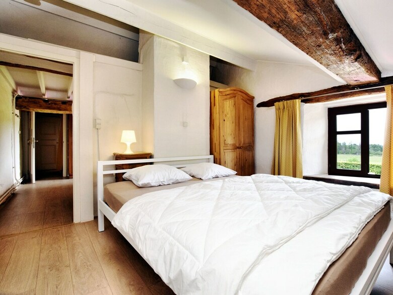 Lovely Cottage In Petites Tailles With Terrace