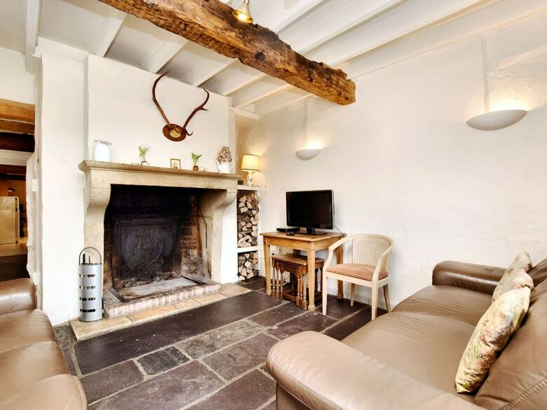 Lovely Cottage In Petites Tailles With Terrace