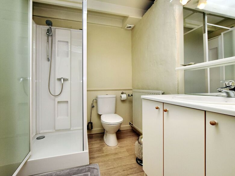 Lovely Cottage In Petites Tailles With Terrace