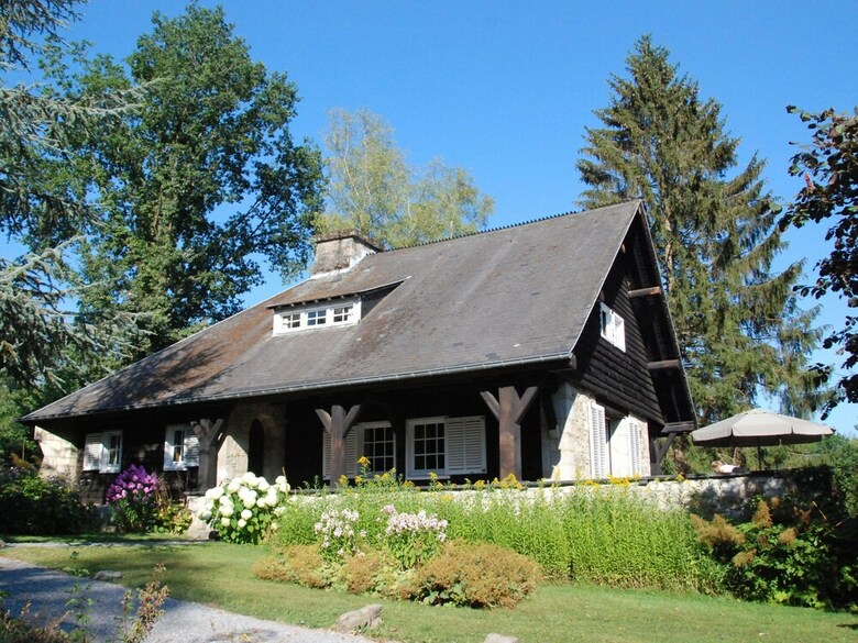 Chic Villa In Vielsalm With Private Garden