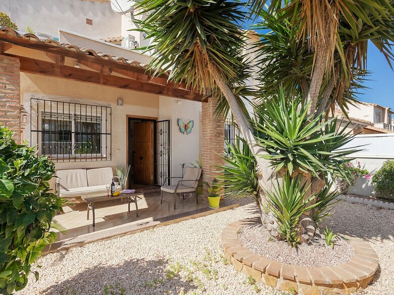 Villa Nice Holiday Home In Lo Crispin Near Ciudad Quesada With Shared Pool