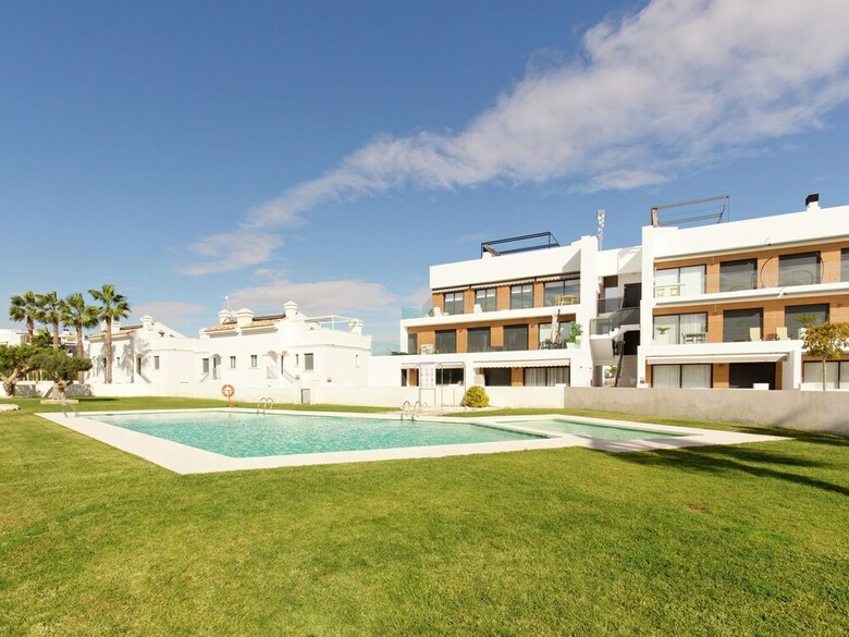 Quaint Holiday Home In Orihuela With Swimming Pool