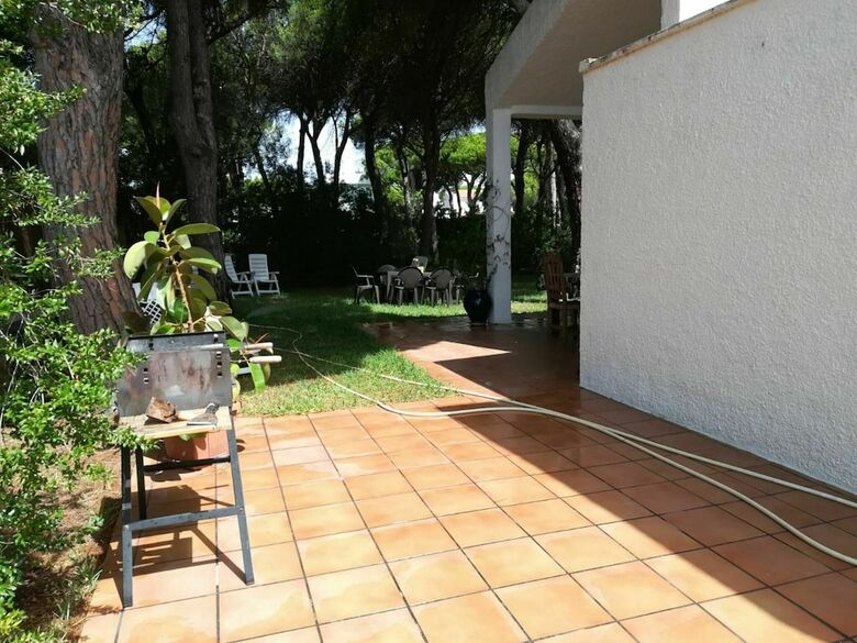 Detached Holiday Home Located In Roche Within Walking Distance From The Beach