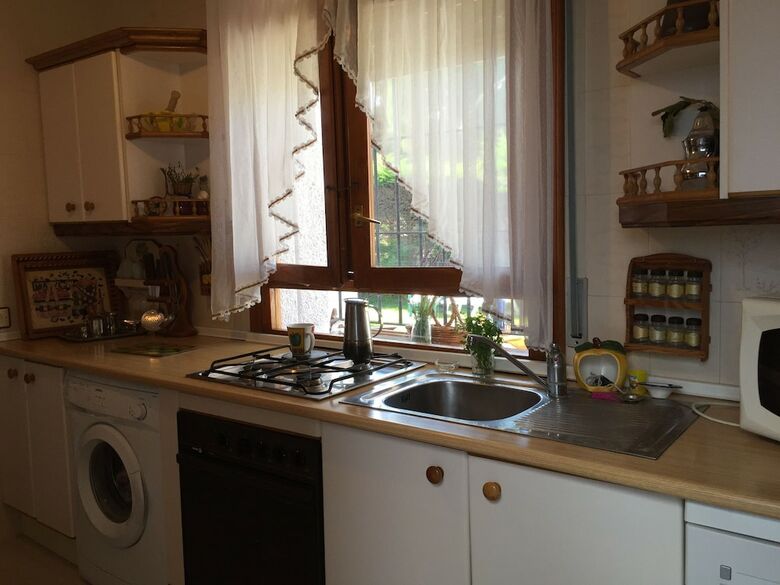 Detached Holiday Home Located In Roche Within Walking Distance From The Beach
