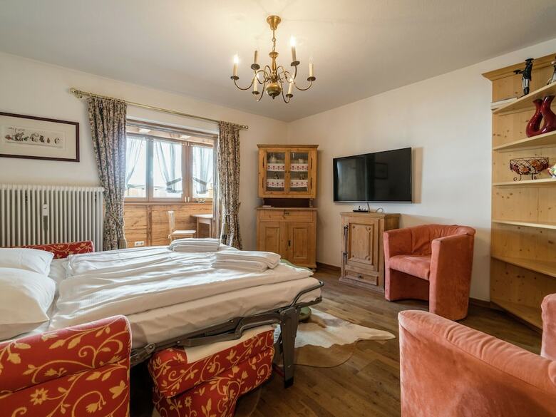 Quaint Apartment In Kitzbuhel Near Ski Lift
