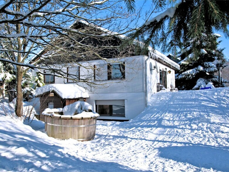 Cozy Holiday Home In Hildfeld With Private Garden