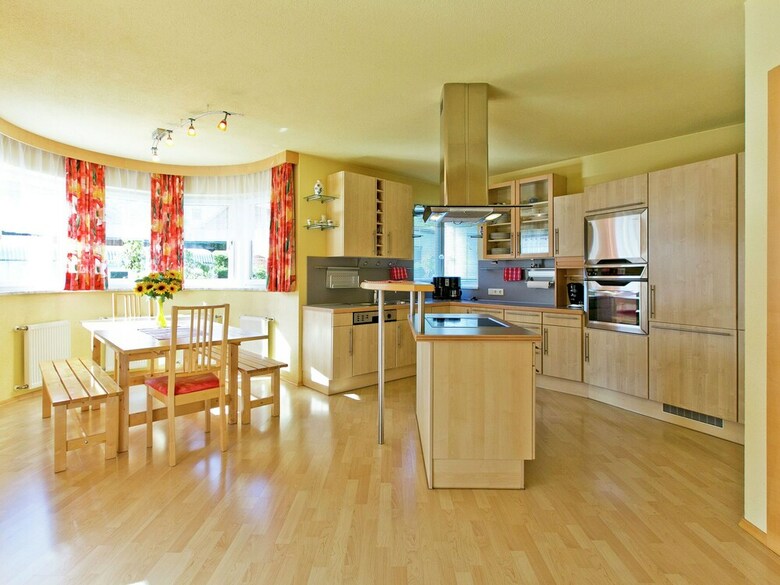 Luxury Villa With Private Terrace In Tarrenz