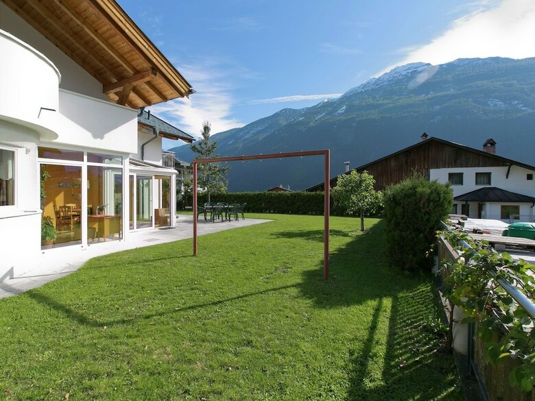 Luxury Villa With Private Terrace In Tarrenz