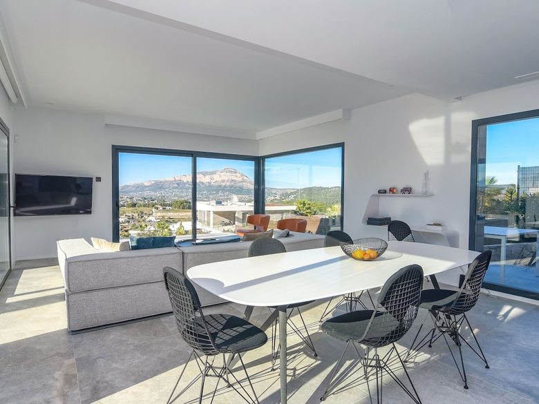 Lavish Villa In Javea With Pool, Mountain And Sea Views