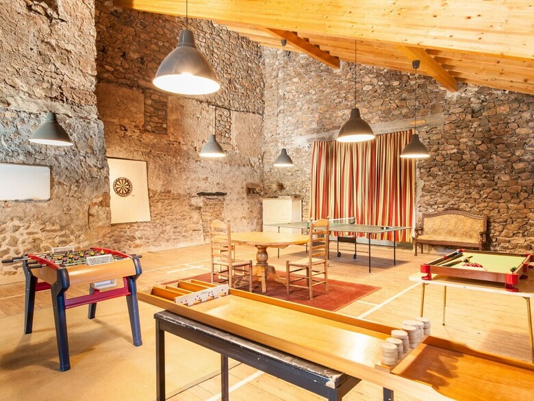 Charming Holiday Home In �tables With Swimming Pool