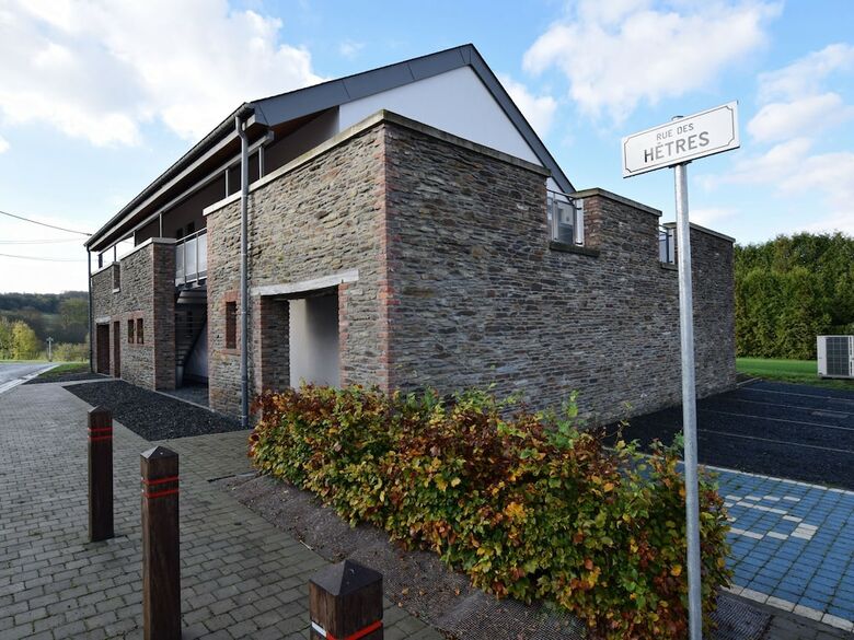 Apartment In A Green Setting And Suitable For People With Reduced Mobility
