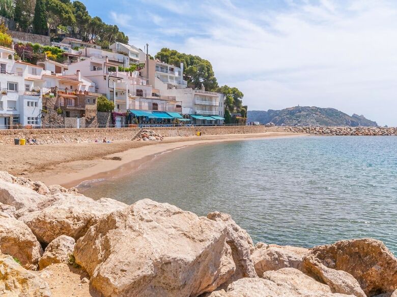 Beautiful Holiday Home With Swimming Pool In Costa Brava