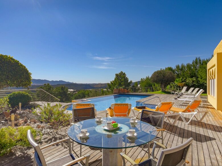 Affluent Villa In Altea With Pool And Panoramic Views
