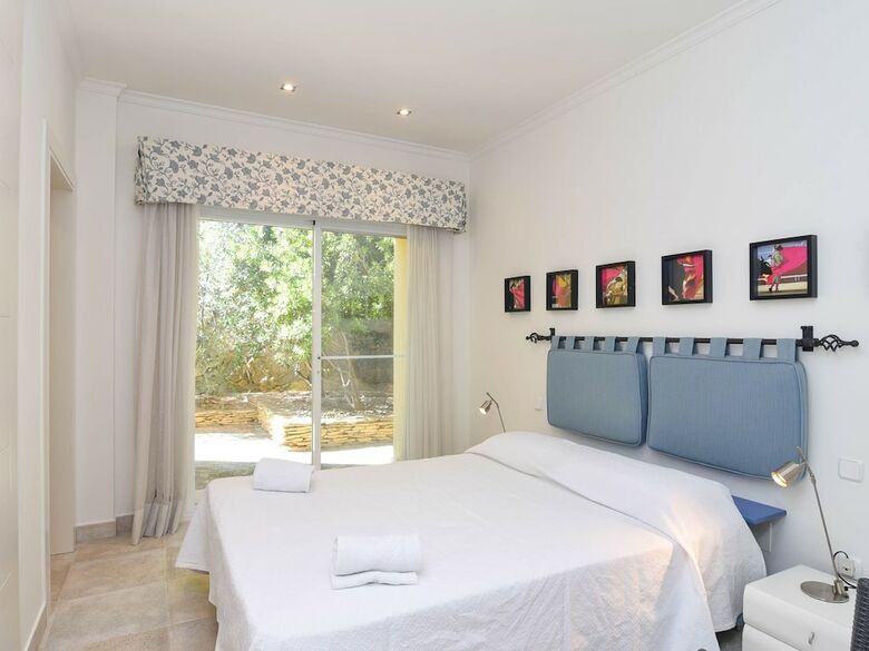 Affluent Villa In Altea With Pool And Panoramic Views