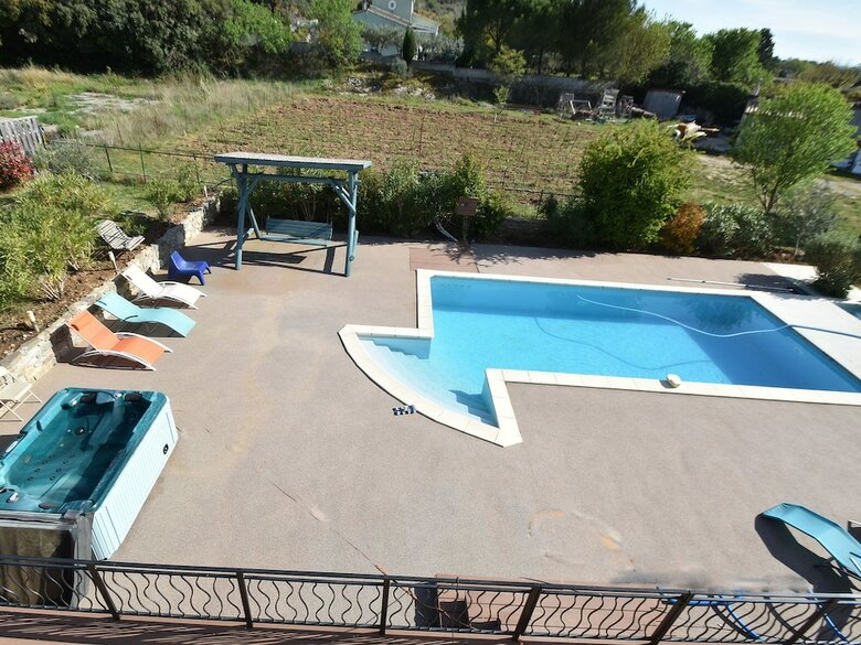 Beautiful Villa With Private Swimming Pool In Beaufort